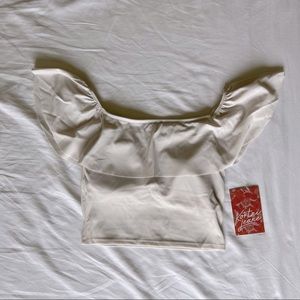 Kortni Jeane Ruffle Around the Top - Ribbed White